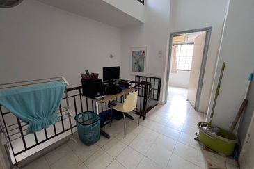 Taman Tampoi Indah II, Villa Ros