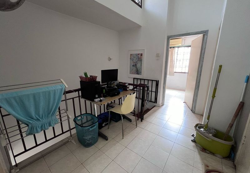 Taman Tampoi Indah II, Villa Ros