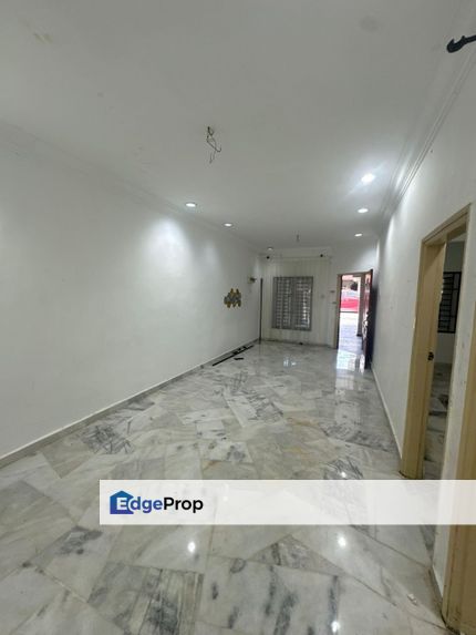 Skudai Baru Single Storey House Jln Hang  Lekiu 22x70 Bumi Freehold, Johor, Skudai