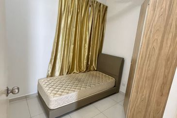 D'Summit Residences @ Kempas Utama