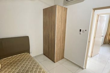 D'Summit Residences @ Kempas Utama