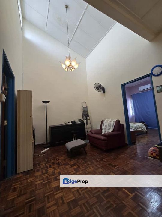 Taman Perling 2 Storey House Jalan Belibis 22x76 Renovated Extended, Johor, Johor Bahru