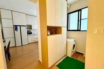 Baypoint @ Country Garden Danga Bay