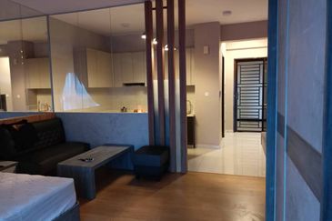 Baypoint @ Country Garden Danga Bay