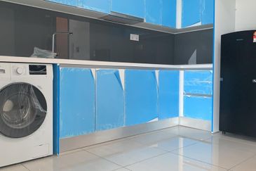 Almas @ Puteri Harbour