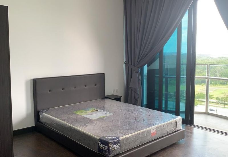 Almas @ Puteri Harbour