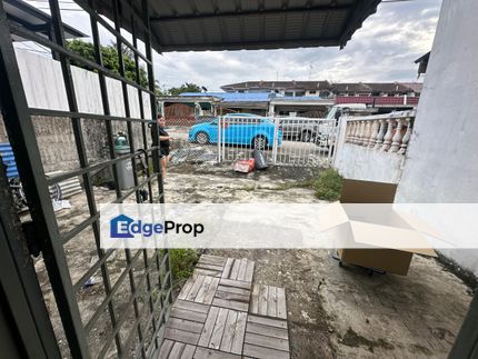 Johor Jaya Single Storey Low Cost House Jalan Ros Merah 20x52 Freehold, Johor, Johor Bahru