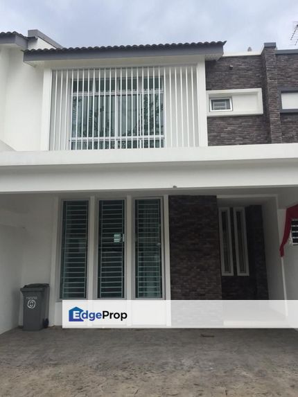 Mutiara Rini Precint 1 24hrs Security 20x65 Near Lotus Mydin 20x65, Johor, Skudai