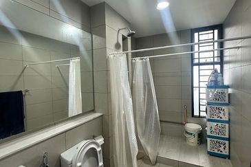 Senibong Cove Waterway Residences