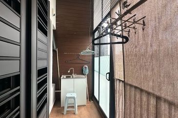 Senibong Cove Waterway Residences