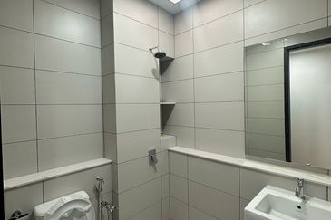 Senibong Cove Waterway Residences