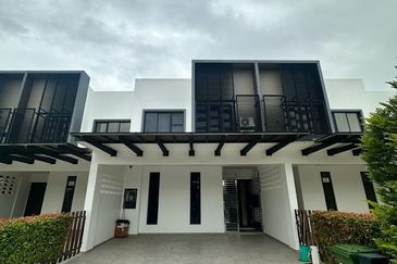 Senibong Cove Waterway Residences