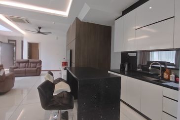 Isola Villa @ Senibong Cove