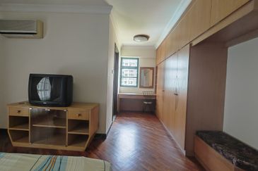 The Straits View, Bandar Baru Permas Jaya