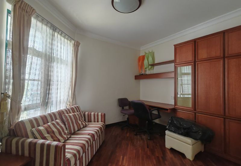 The Straits View, Bandar Baru Permas Jaya