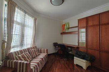 The Straits View, Bandar Baru Permas Jaya