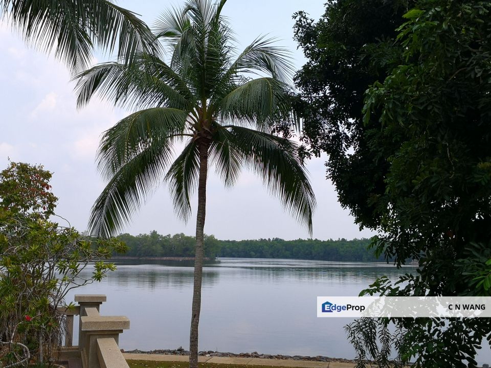 Sebana Cove Townhouse with Yachts view For Sale @ Pengerang Johor, Johor, Pengerang