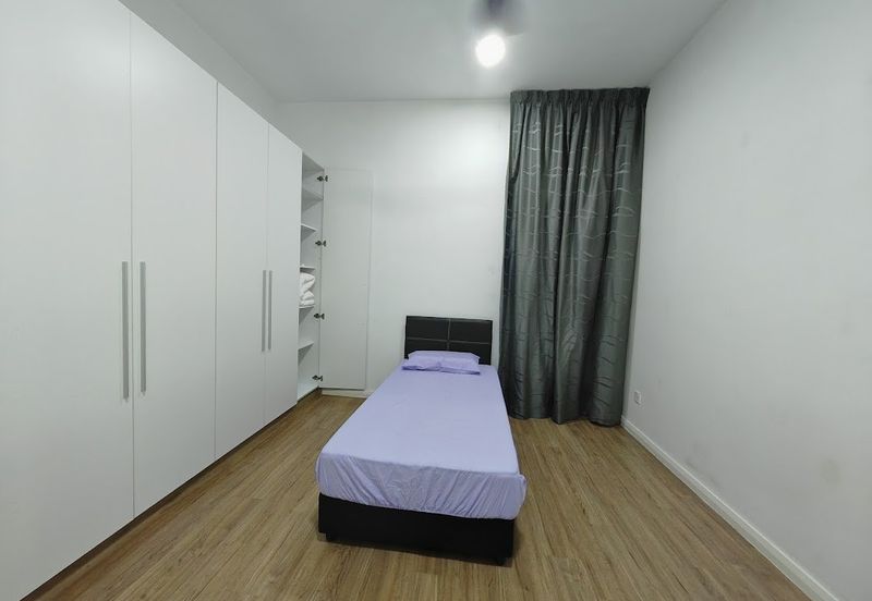 The WaterEdge Residences