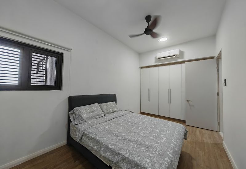 The WaterEdge Residences