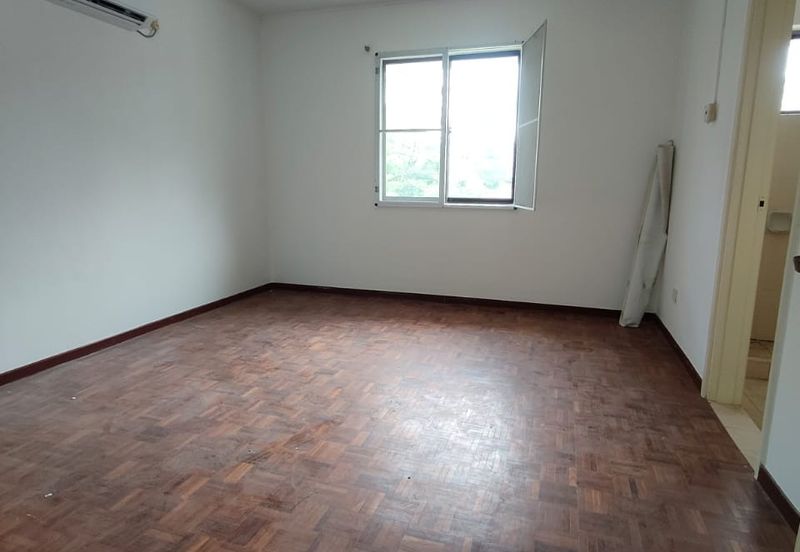 Bayou Bay 2 Storey Bungalow House For Sale @ Leisure Farm Resort Precinct 5, Gelang Patah