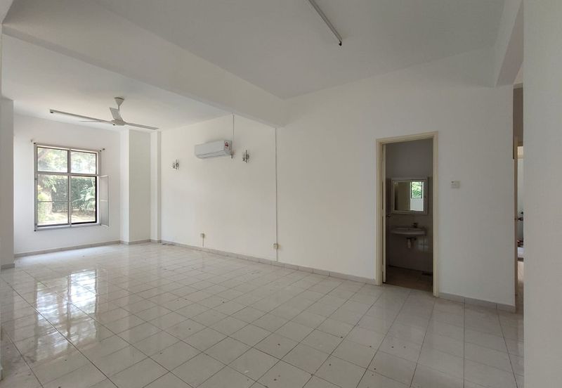 Bayou Bay 2 Storey Bungalow House For Sale @ Leisure Farm Resort Precinct 5, Gelang Patah