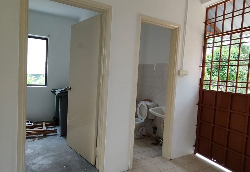 Bayou Bay 2 Storey Bungalow House For Sale @ Leisure Farm Resort Precinct 5, Gelang Patah