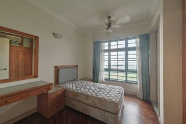 The Straits View, Bandar Baru Permas Jaya