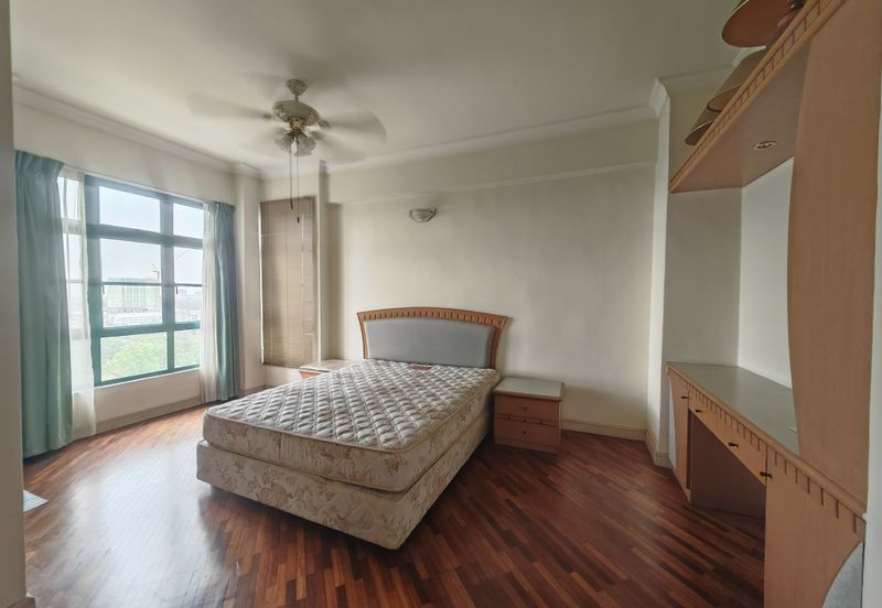 The Straits View, Bandar Baru Permas Jaya