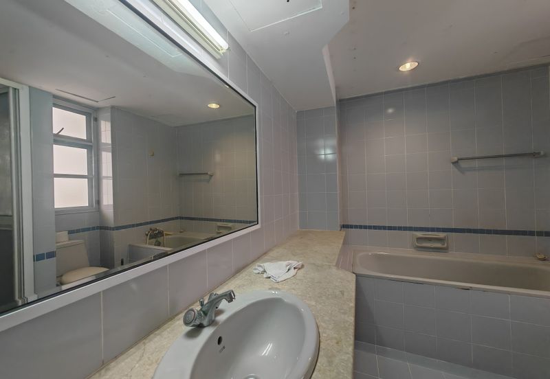 The Straits View, Bandar Baru Permas Jaya