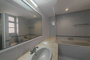 The Straits View, Bandar Baru Permas Jaya