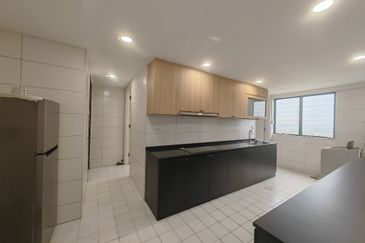 The Straits View, Bandar Baru Permas Jaya