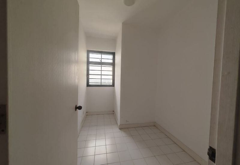 The Straits View, Bandar Baru Permas Jaya