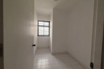 The Straits View, Bandar Baru Permas Jaya