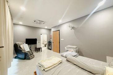 The WaterEdge Residences