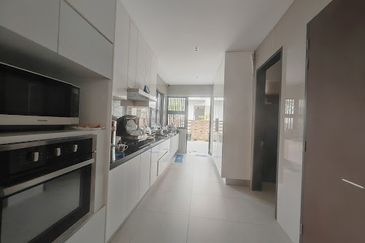 Noble Park @ East Ledang