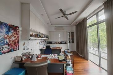 Noble Park @ East Ledang