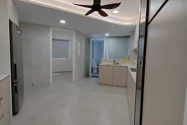 The Straits View, Bandar Baru Permas Jaya