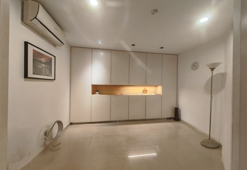 The Straits View, Bandar Baru Permas Jaya