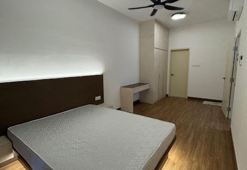 Summit @ Lagoon Residences