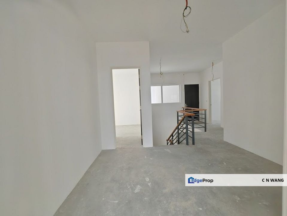 Pent House With Private Roof Top Garden For Sale @ Twin Galaxy JB, Johor, Johor Bahru