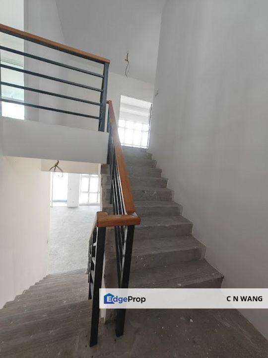 Pent House With Private Roof Top Garden For Sale @ Twin Galaxy JB, Johor, Johor Bahru