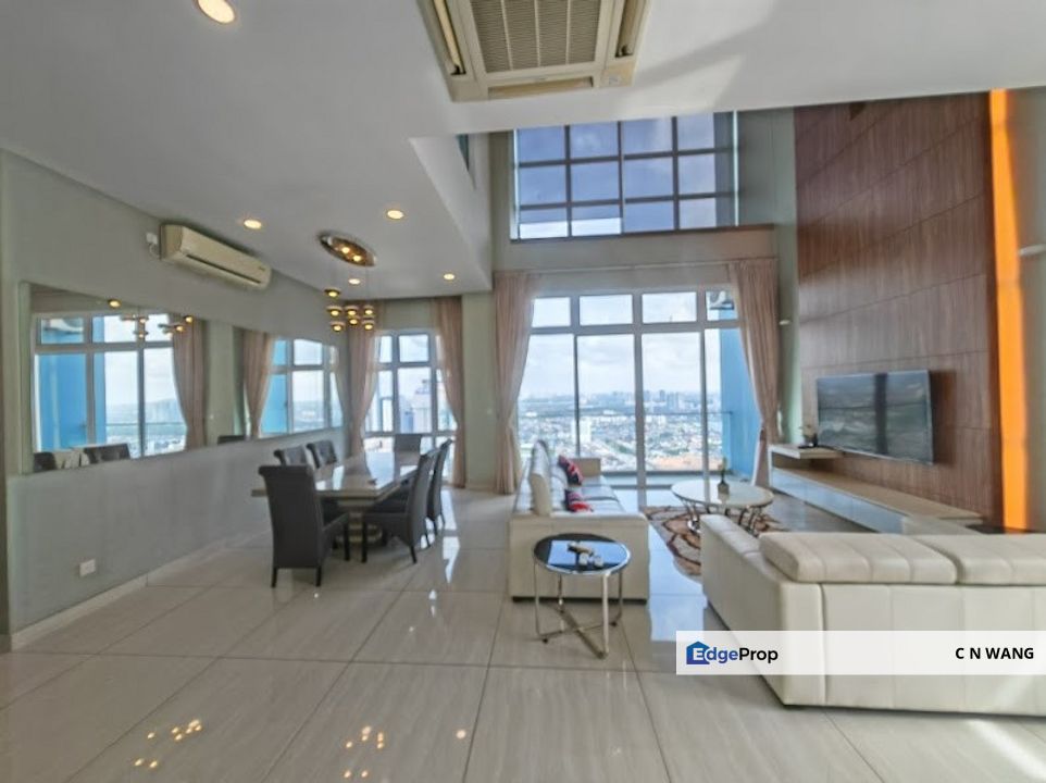 Pent House With Private Roof Top Garden For Sale @ Twin Galaxy JB, Johor, Johor Bahru