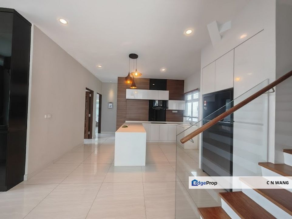 Pent House With Private Roof Top Garden For Sale @ Twin Galaxy JB, Johor, Johor Bahru