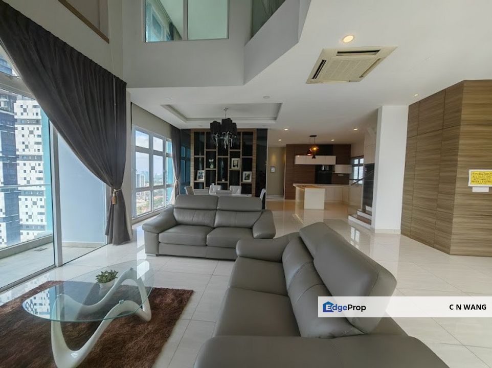 Pent House With Private Roof Top Garden For Sale @ Twin Galaxy JB, Johor, Johor Bahru