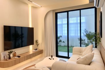 Aliva The New Launch Luxury Apartment @ Mount Austin