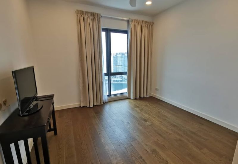 Imperia @ Puteri Harbour