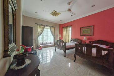 Nilai Spring Villas