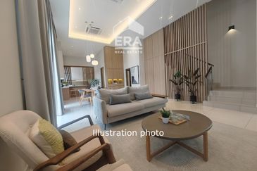 The Kew's Cluster House For Sale @ Gelang Patah