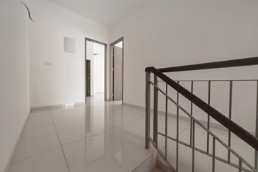 The Kew's Cluster House For Sale @ Gelang Patah