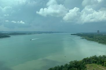 Puteri Cove Residences